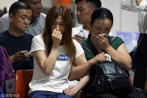 超时空方舟卡伦卡牌暗黑屏障有什么效果